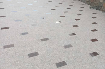 Adoquines totalmente aserrados